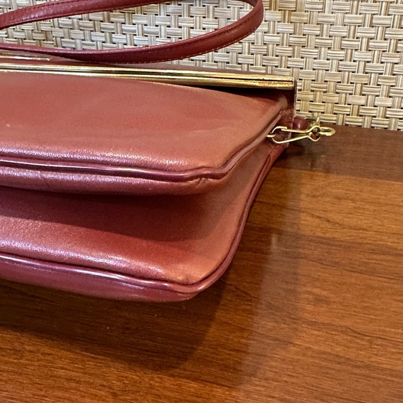 🌟HP🌟VTG 1970s-80s Etienne Aigner Oxblood Leather Envelope Shoulder Bag USA - Picture 15 of 16